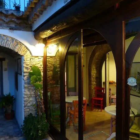 Amphisya Bed & Breakfast