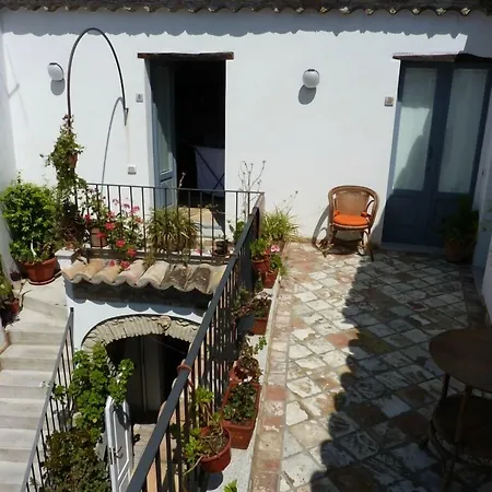 Amphisya 3* ロッチェッラ・イオーニカ