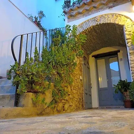 Amphisya Bed & Breakfast