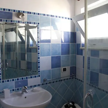 Amphisya 3*