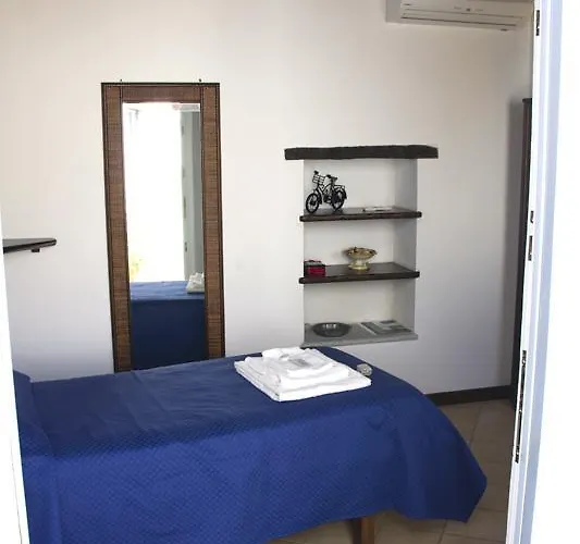 Amphisya Roccella Ionica